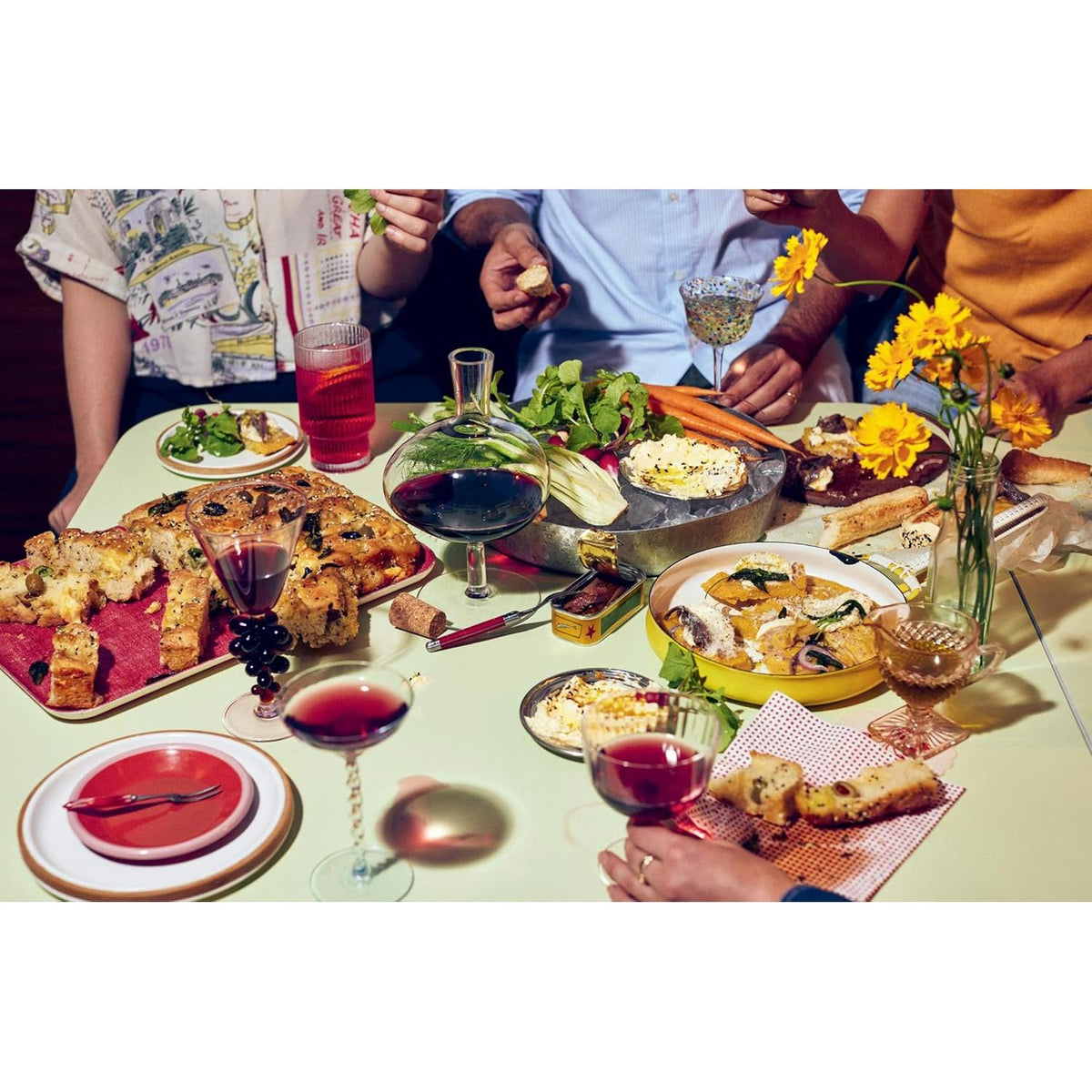 Chronicle - Happy Hour Snacks - Hardcover